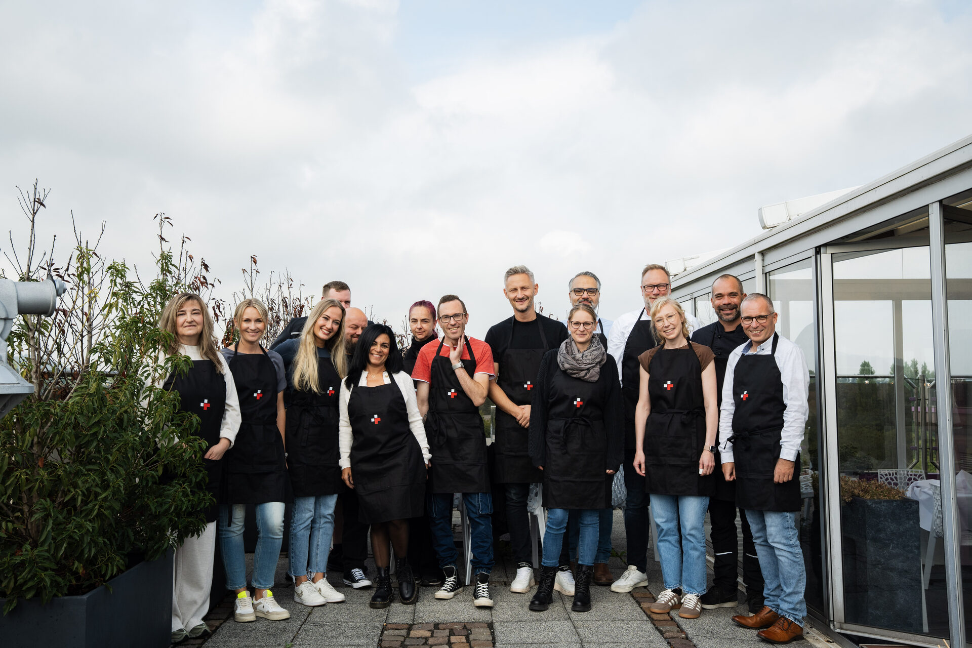 Das PROWERB-Team gemeinsam auf der Terrasse.